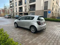 Gebraucht Chevrolet Aveo 101 PS (74 kW) 2012 Silber Limousine