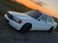 Gebraucht Mercedes 190 109 PS (80 kW) 1991 Weiß Limousine