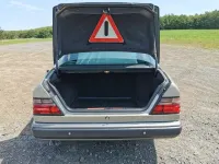 Gebraucht Mercedes E260 160 PS (117 kW) 1989 Gold Limousine