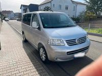 Gebraucht VW Caravelle 105 PS (77 kW) 2005 Silber Van / Kleinbus