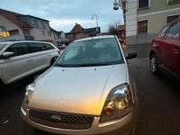 Gebraucht Ford Fiesta 60 PS (44 kW) 2007 Grau Kleinwagen