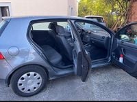 Second-hand VW Golf V 75 CP (55 kW) 2007 Gri Hatchback