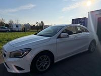 Gebraucht Mercedes CLA180 Urban 122 PS (89 kW) 2013 Weiß Limousine