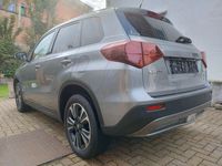 Gebraucht Suzuki Vitara 129 PS (94 kW) 2022 Grau SUV