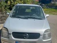 Usata Opel Agila 75 CV (55 kW) 2003 Argento Monovolume