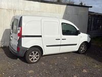 Gebraucht Renault Kangoo Authentique 75 PS (55 kW) 2015 Weiß Van / Kleinbus