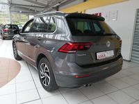 Gebraucht VW Tiguan 150 PS (110 kW) 2018 Grau SUV