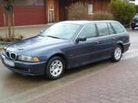 Gebraucht BMW 525 192 PS (141 kW) 2002 Blau Kombi