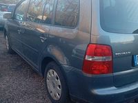 Gebraucht VW Touran Trendline 140 PS (102 kW) 2006 Grau Van / Kleinbus