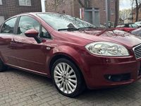 Gebraucht Fiat Linea Dynamic 120 PS (88 kW) 2009 Rot Limousine