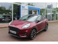 Gebraucht Ford Puma 125 PS (91 kW) 2023 Beautiful berry red SUV