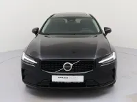 Gebraucht Volvo V60 Plus 197 PS (144 kW) 2025 Schwarz Kombi