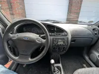 Gebraucht Ford Fiesta 60 PS (44 kW) 2001 Silber Kleinwagen