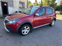 Gebraucht Dacia Sandero Stepway 88 PS (64 kW) 2011 Rot Limousine
