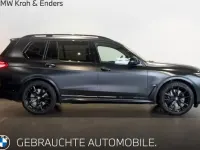 Gebraucht BMW X7 M Sport 530 PS (389 kW) 2023 Schwarz SUV