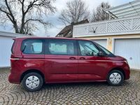 Gebraucht VW Multivan 136 PS (100 kW) 2024 Rot Van