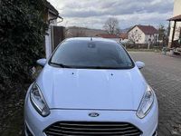 Gebraucht Ford Fiesta Titanium 101 PS (74 kW) 2015 Weiß Kleinwagen