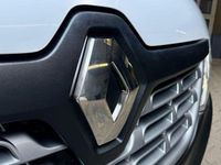 Second-hand Renault Master 170 CP (125 kW) 2018 Alb Van