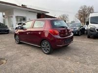 Gebraucht Mitsubishi Space Star Edition 71 PS (52 kW) 2019 Rot Limousine