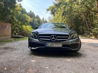 Gebraucht Mercedes E220 194 PS (142 kW) 2019 Grau Kombi