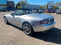 Second-hand Mazda MX5 126 CP (92 kW) 2008 Argintiu Cabrio
