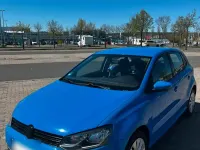 Gebraucht VW Polo 90 PS (66 kW) 2014 Blau Kleinwagen