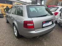 Gebraucht Audi A6 Comfort 131 PS (96 kW) 2001 Grau Kombi