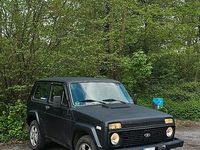 Second-hand Lada niva 83 CP (61 kW) 2014 Negru SUV