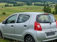 Gebraucht Suzuki Alto 69 PS (50 kW) 2012 Silber Kleinwagen