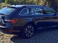 Gebraucht Skoda Superb Ambition 150 PS (110 kW) 2016 Schwarz Kombi