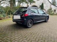 Gebraucht Peugeot 206+ 60 PS (44 kW) 2009 Grau Kleinwagen