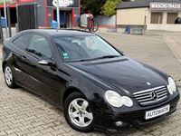 Gebraucht Mercedes C160 122 PS (89 kW) 2005 Schwarz Coupé