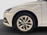 Gebraucht Skoda Octavia Style 150 PS (110 kW) 2022 Weiß Kombi