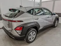 Neu Hyundai Kona Style 99 PS (72 kW) 2025 Shimmering silver r2t SUV