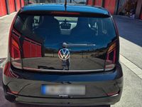 Second-hand VW up! Beats 65 CP (47 kW) 2020 Negru Hatchback