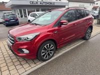 Gebraucht Ford Kuga ST-Line 182 PS (133 kW) 2017 Rot SUV