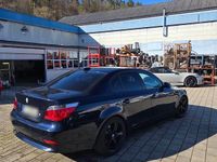 Gebraucht BMW 523 177 PS (130 kW) 2005 Blau Limousine