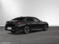Gebraucht BMW M760e M Sport 571 PS (419 kW) 2025 Black sapphire metallic Limousine