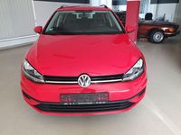 Gebraucht VW Golf VII Trendline 116 PS (85 kW) 2018 Rot Kombi