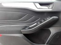 Gebraucht Ford Focus Cool & Connect 120 PS (88 kW) 2020 Blau Limousine