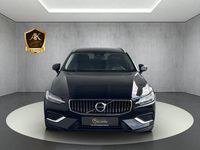 Używany Volvo V60 Plus 197 KM (144 kW) 2023 Czarny Kombi