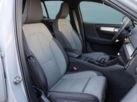 Second-hand Volvo XC40 Core 163 CP (119 kW) 2024 Gri SUV