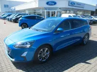 Gebraucht Ford Focus Titanium 150 PS (110 kW) 2019 Dynamicblau metallic (metallic) Kombi