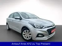 Gebraucht Hyundai i20 75 PS (55 kW) 2021 Silber Kleinwagen
