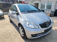 Gebraucht Mercedes A160 95 PS (69 kW) 2010 Polarsilber  metalliclack Kleinwagen