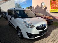 Gebraucht Opel Combo Selection 120 PS (88 kW) 2016 Grün Van / Kleinbus
