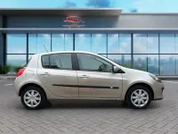 Gebraucht Renault Clio III 111 PS (81 kW) 2007 Gold Limousine
