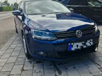Gebraucht VW Jetta Comfortline 105 PS (77 kW) 2011 Blau Limousine