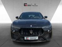 gebraucht Maserati Levante TROFEO MY23 V8 580PS AWD Nero & Nero