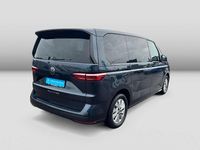 Gebraucht VW Multivan Basis 150 PS (110 kW) 2024 Blau Van